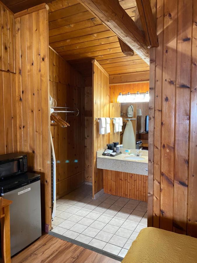 Atlantic Shores Inn And Suites Чинкотиг Екстериор снимка