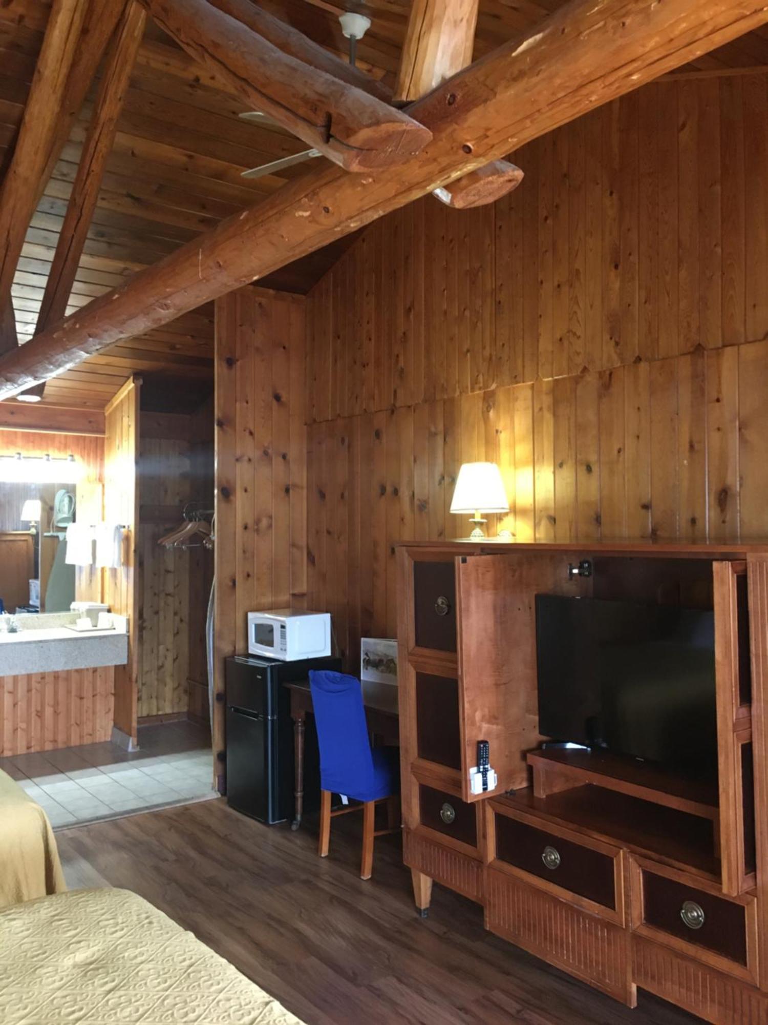 Atlantic Shores Inn And Suites Чинкотиг Екстериор снимка