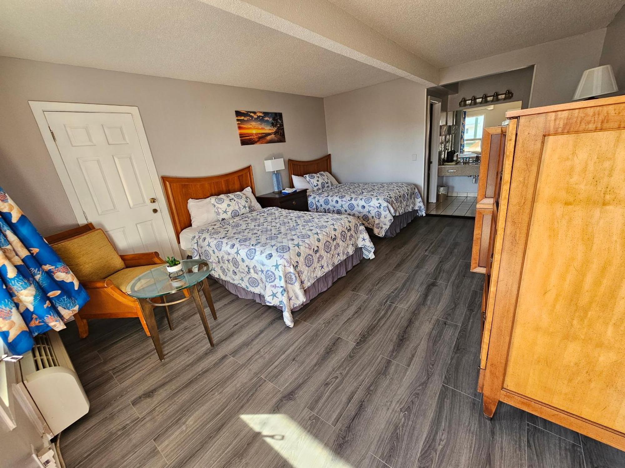Atlantic Shores Inn And Suites Чинкотиг Екстериор снимка