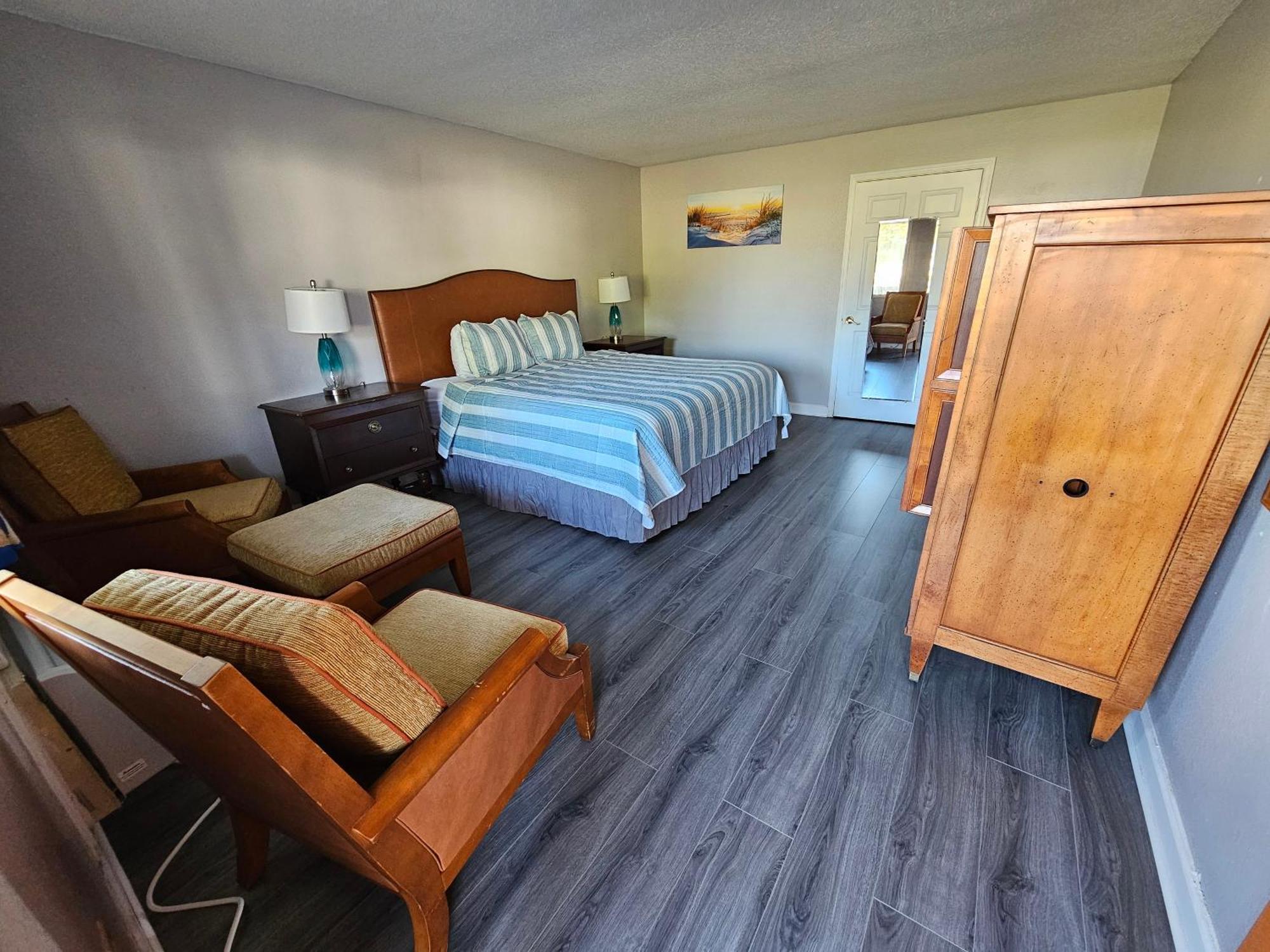 Atlantic Shores Inn And Suites Чинкотиг Екстериор снимка