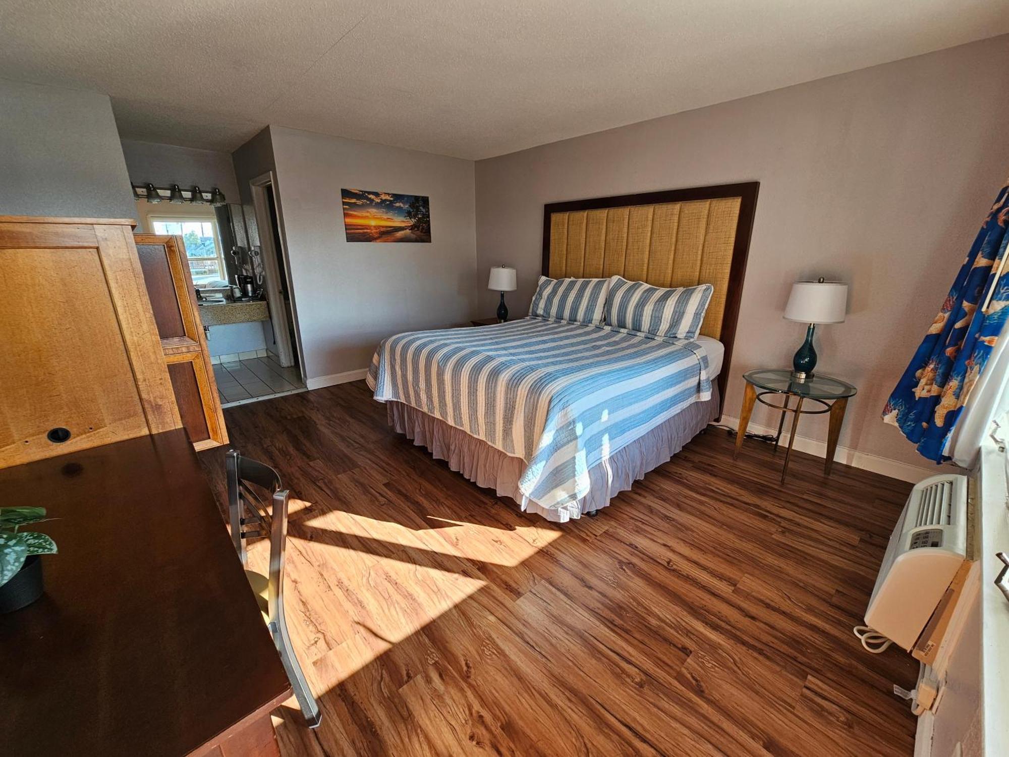 Atlantic Shores Inn And Suites Чинкотиг Екстериор снимка