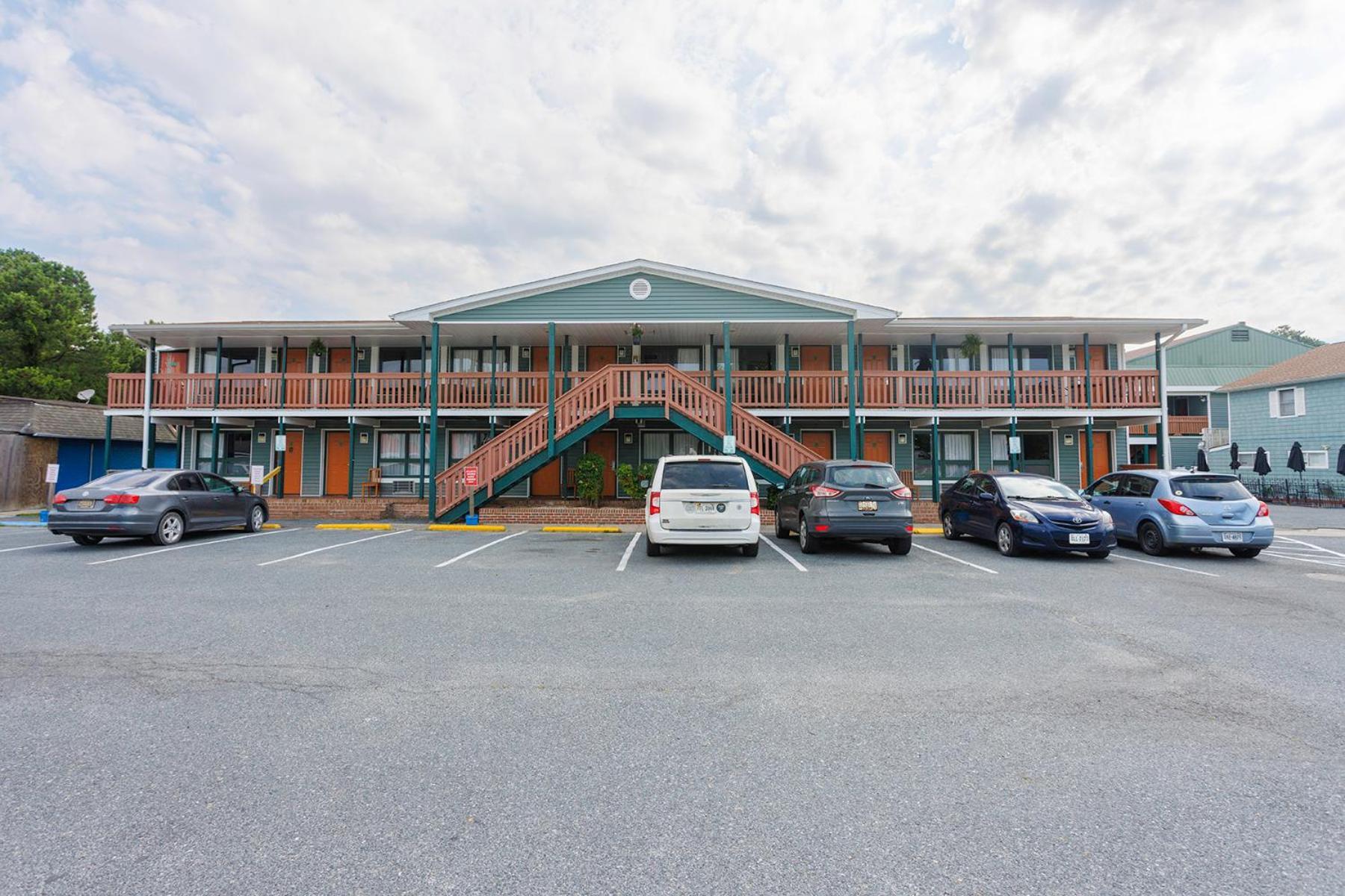 Atlantic Shores Inn And Suites Чинкотиг Екстериор снимка