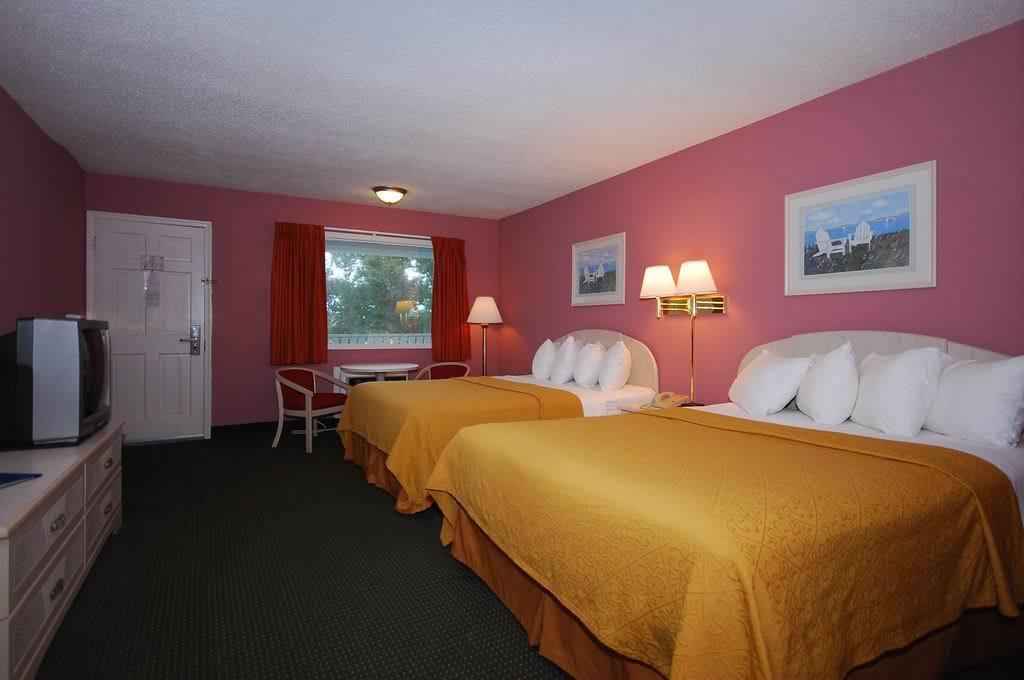 Atlantic Shores Inn And Suites Чинкотиг Стая снимка